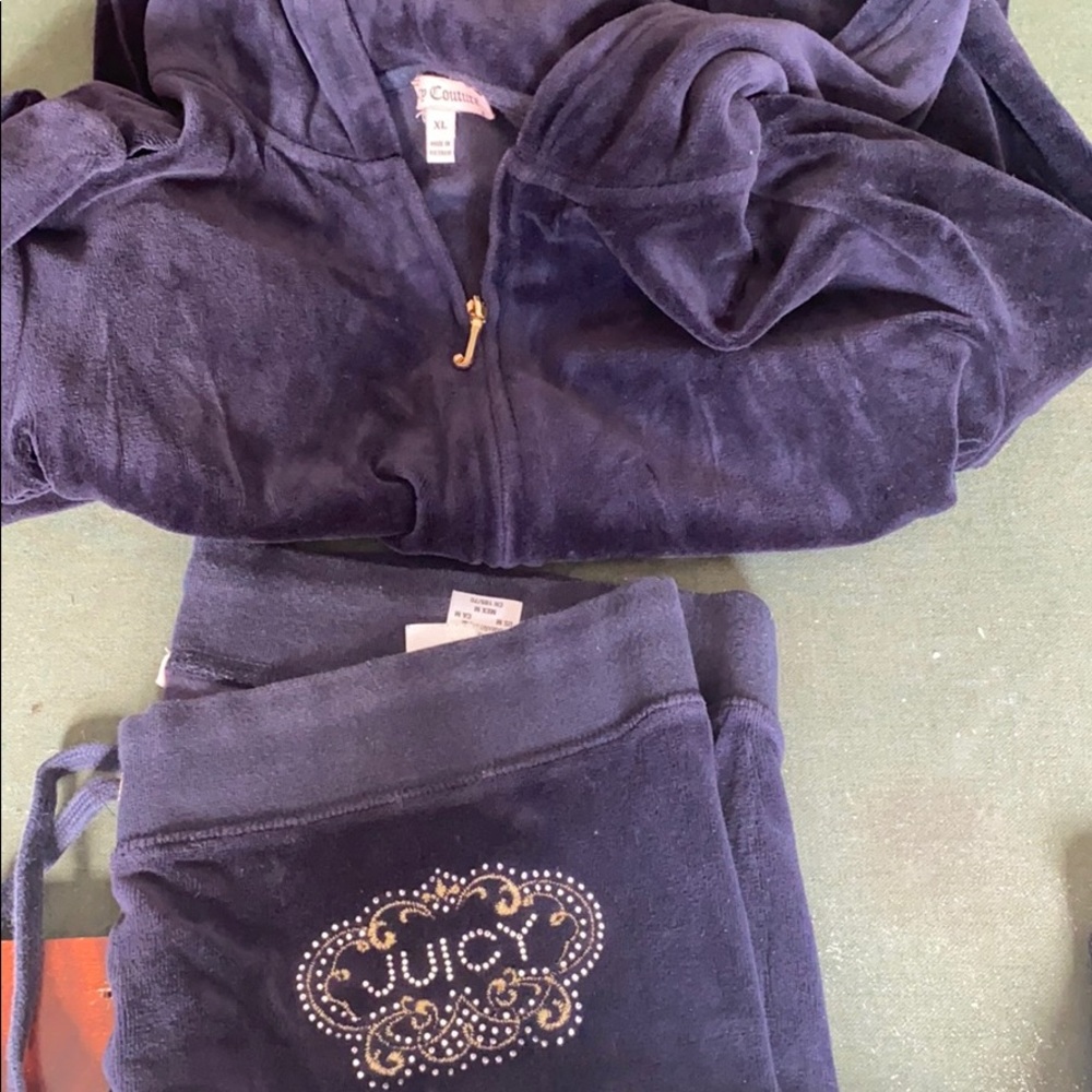 Juicy couture bedazzled velvet suit